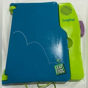 LeapFrog LeapPad with Bounce Tigger Bounce Booklet
